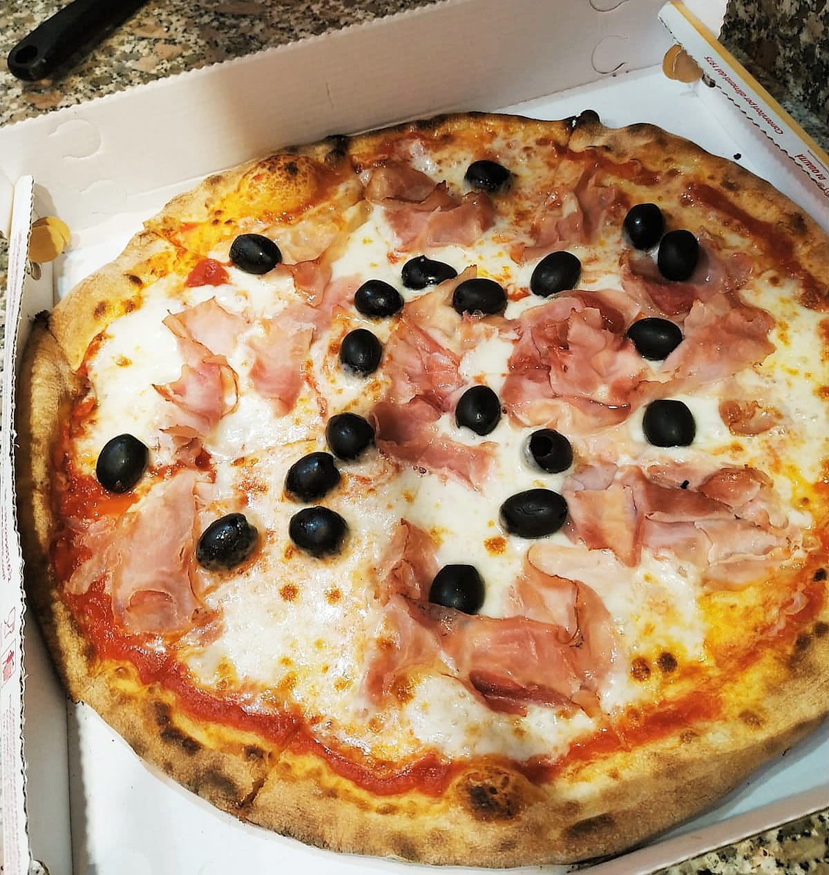 pizza cottoeolive